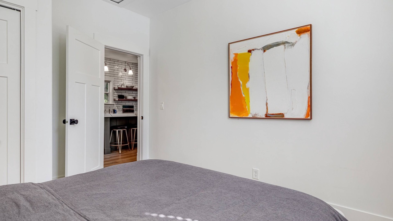 Photo of Bedroom in North End