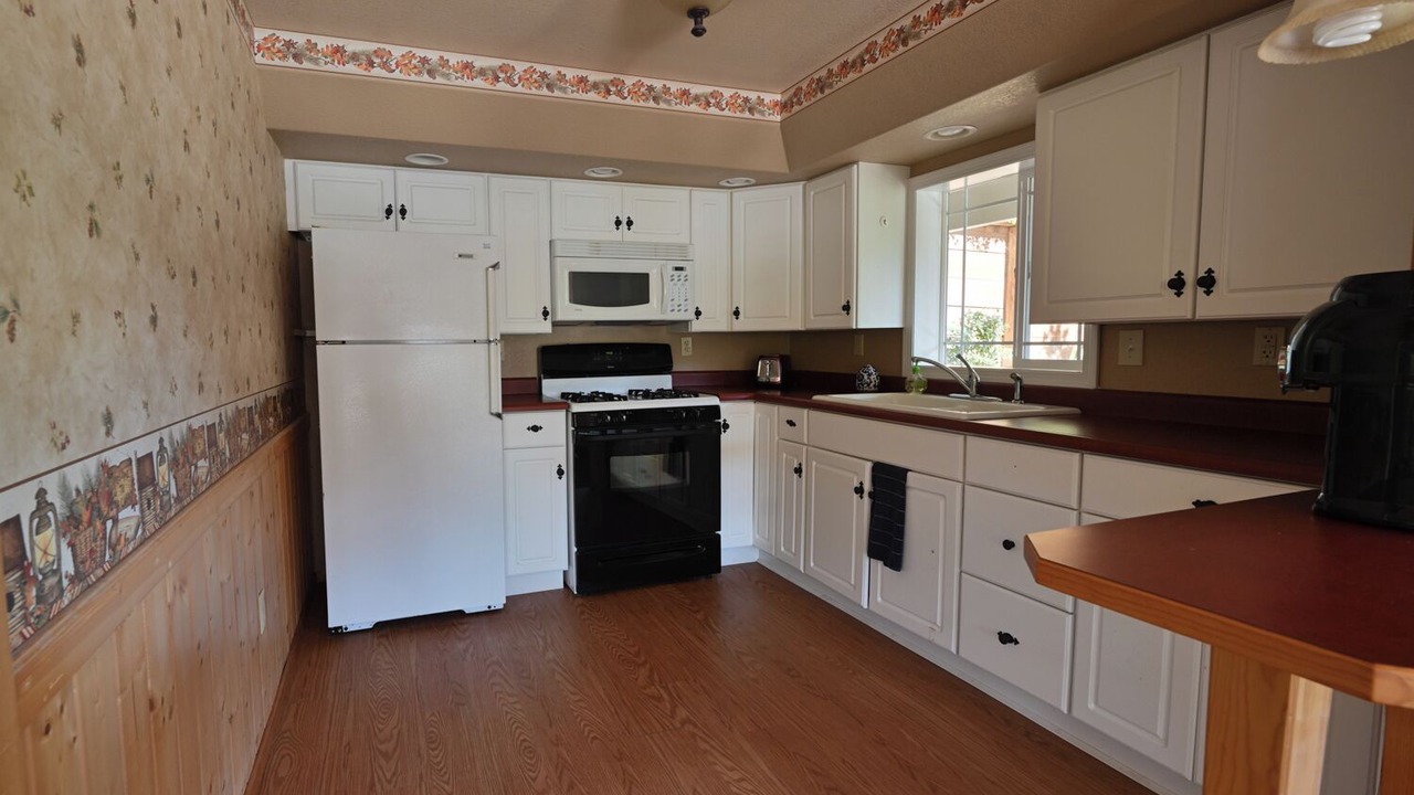 Photo of Kitchen in Lakeside