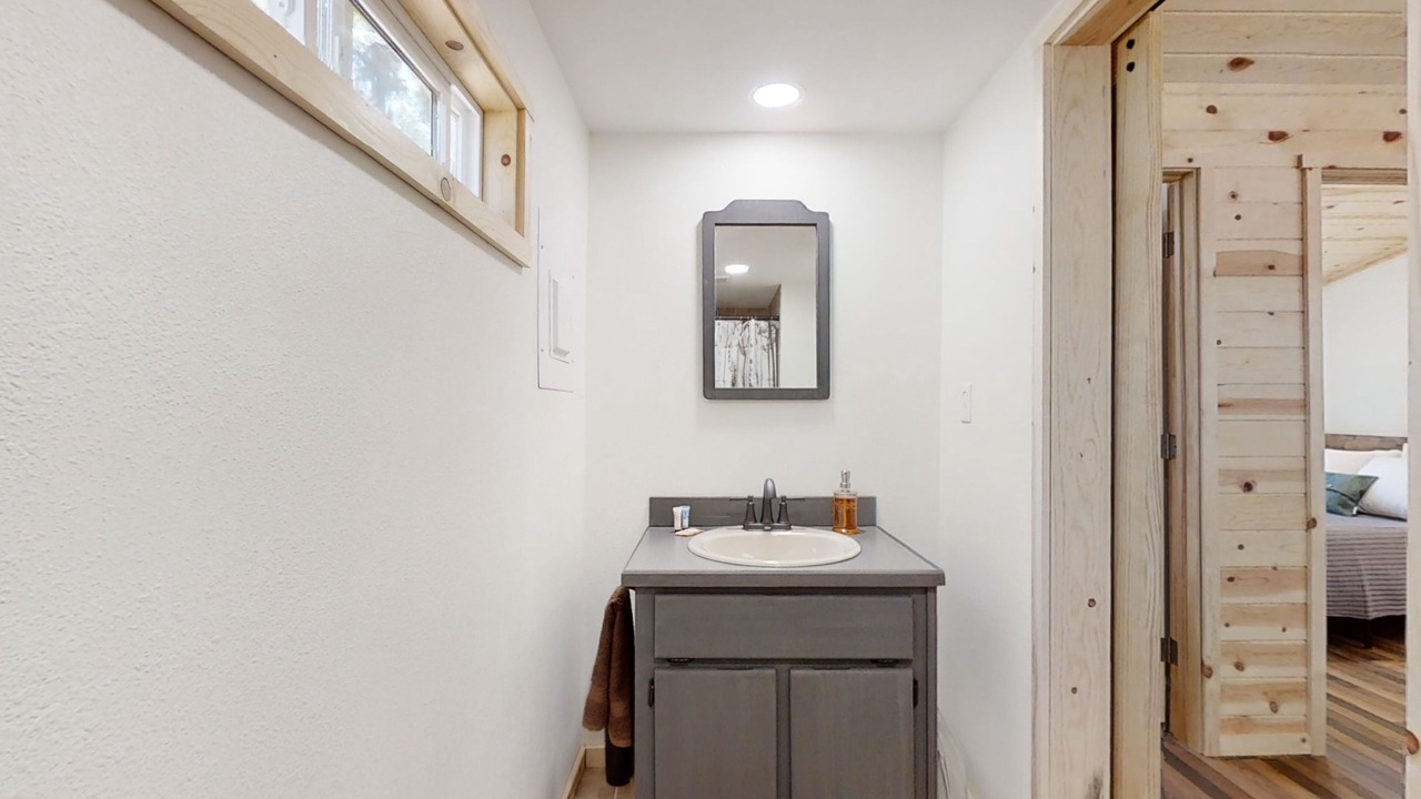 Photo of Bathroom in Crescent