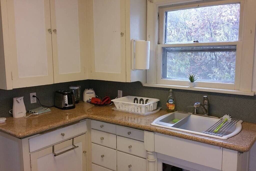 Photo of Kitchen in Downtown Klamath Falls