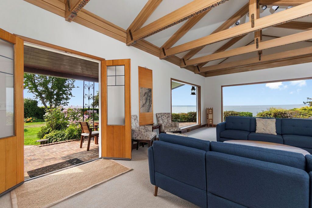 Photo of Livingroom in Lawton Park