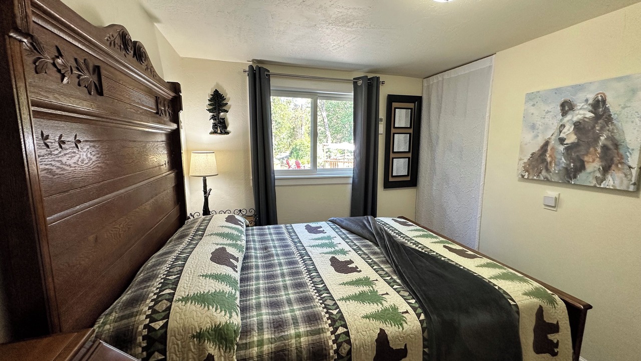Photo of Bedroom in Grants Pass