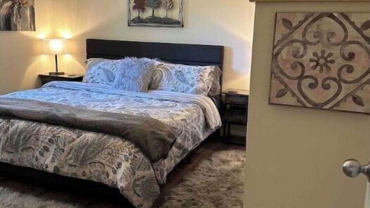 Photo of Bedroom in Grants Pass