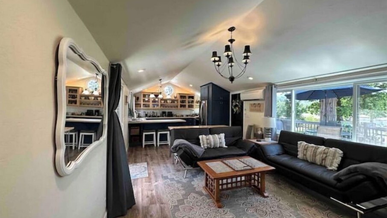Photo of Livingroom in Grants Pass