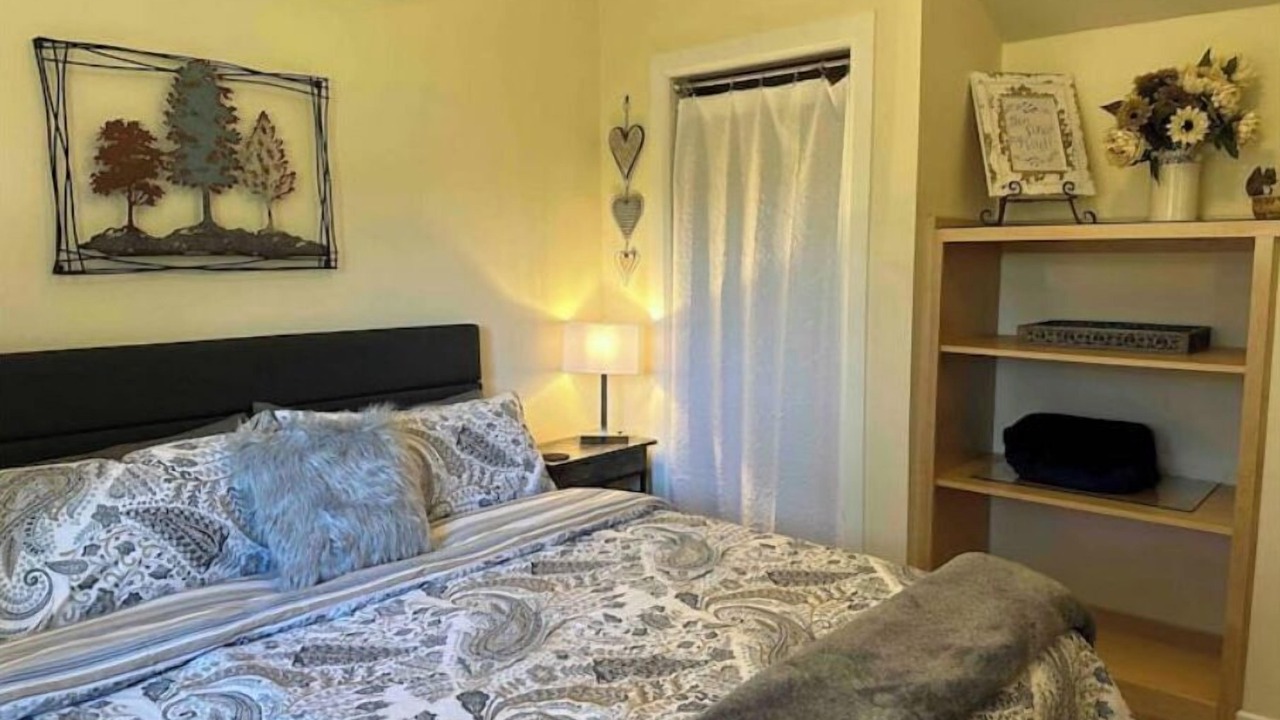 Photo of Bedroom in Grants Pass