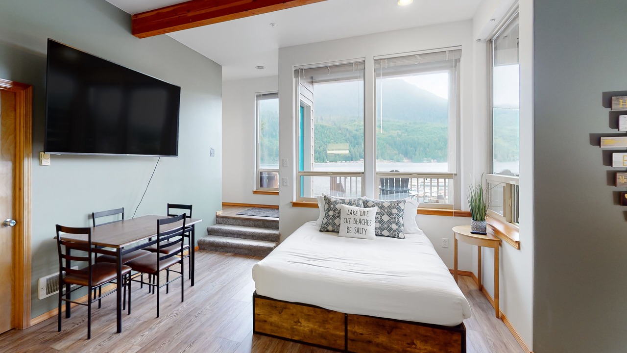 Photo of Bedroom in Port Angeles