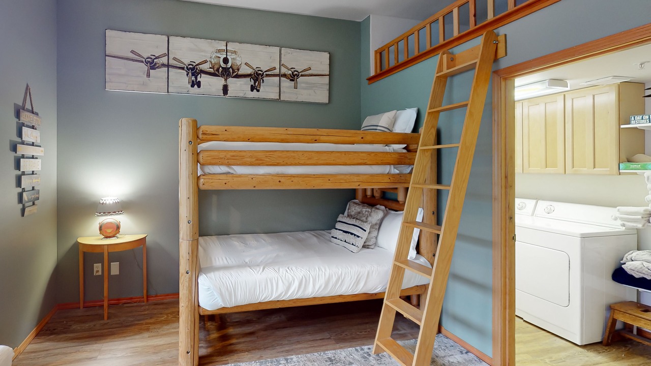 Photo of Bedroom in Port Angeles