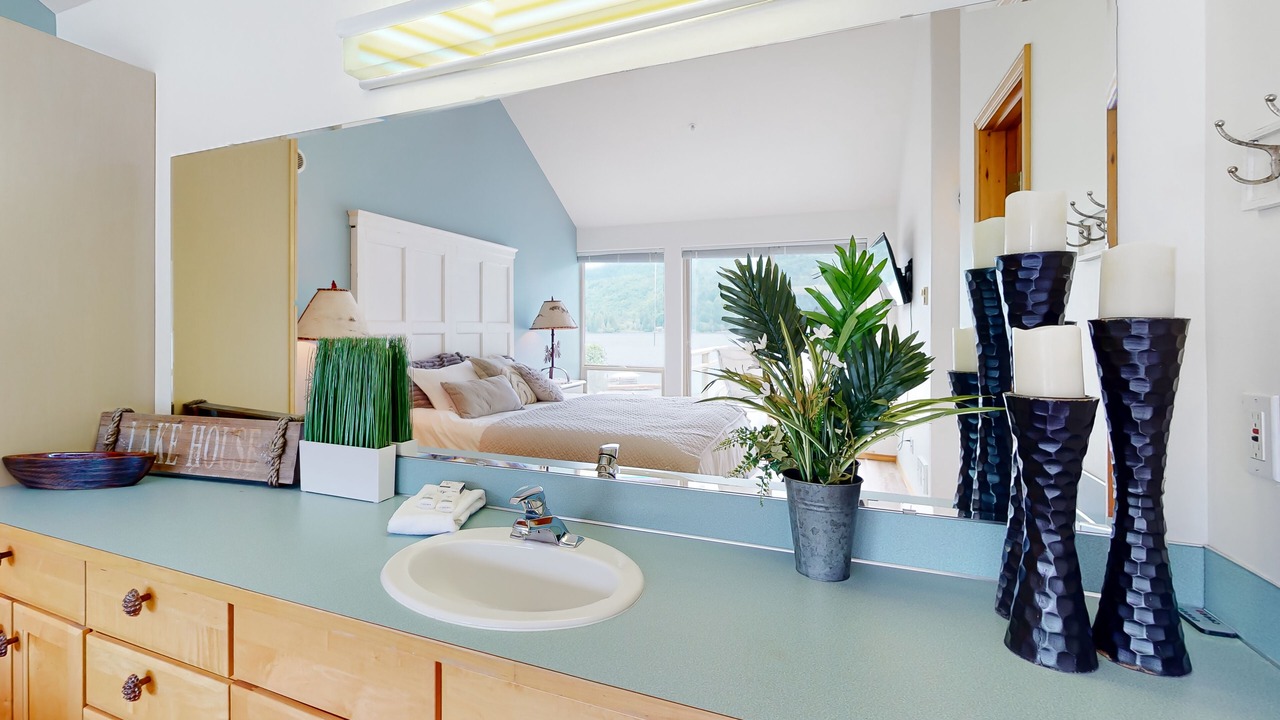 Photo of Bedroom in Port Angeles