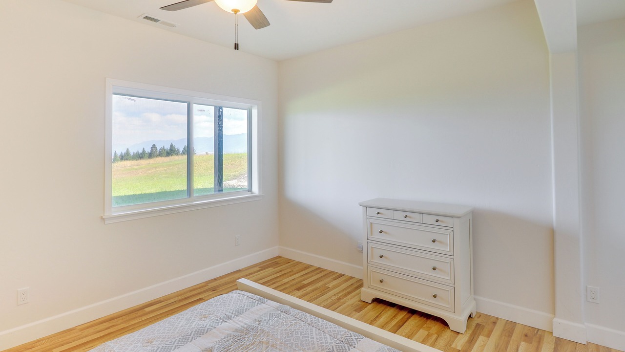 Photo of Bedroom in Rexford