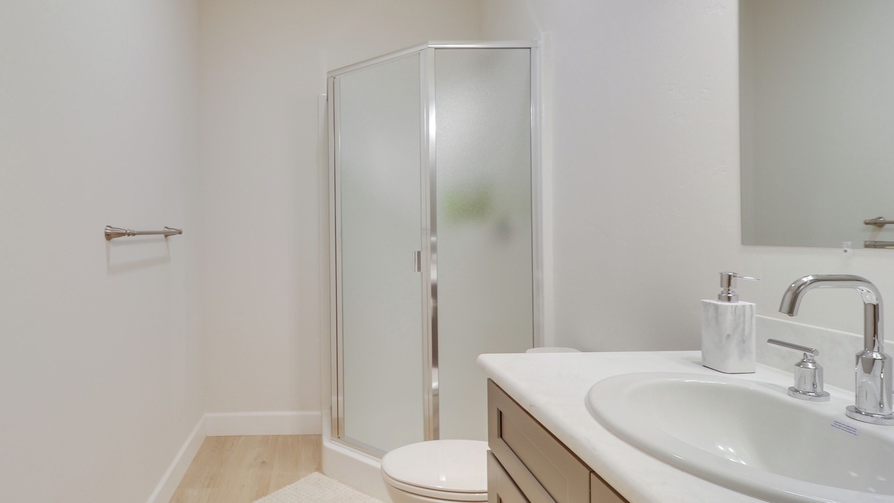 Photo of Bathroom in Rexford