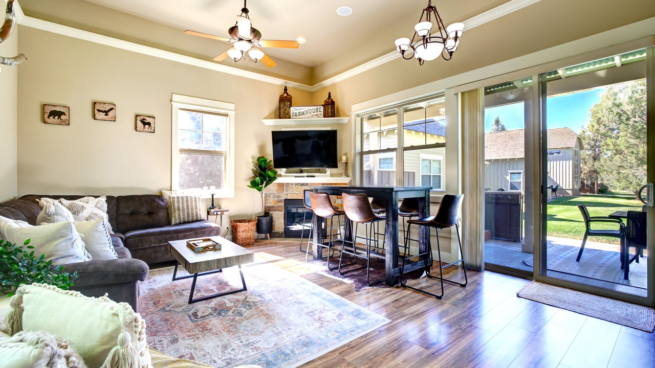 Photo of Livingroom in Redmond