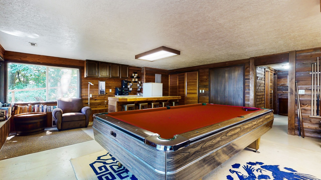 Photo of Bedroom in Anderson Island