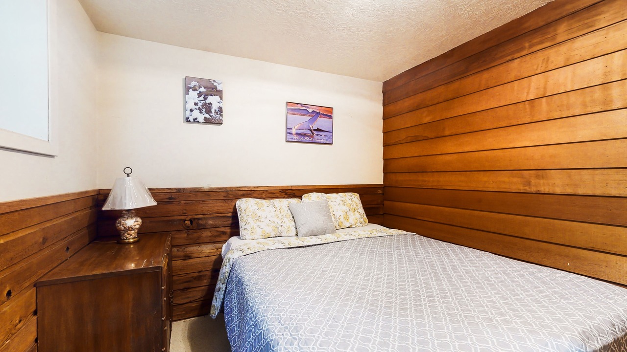 Photo of Bedroom in Anderson Island