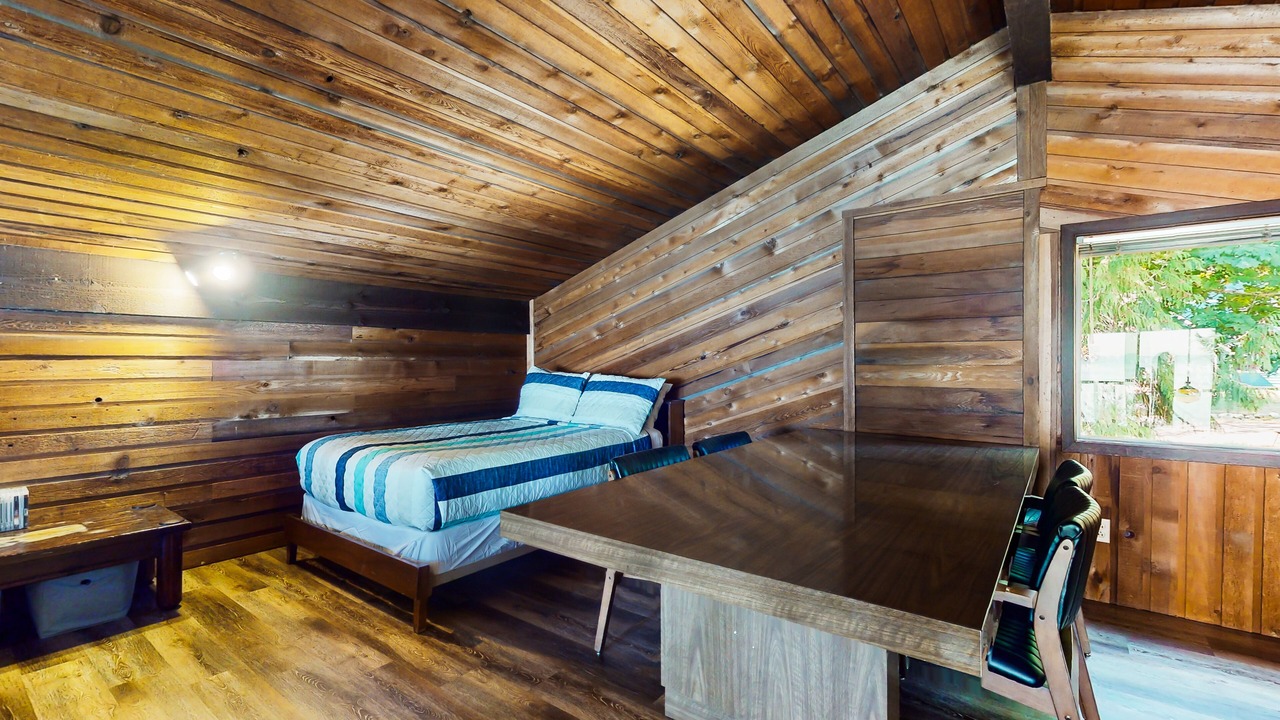 Photo of Bedroom in Anderson Island