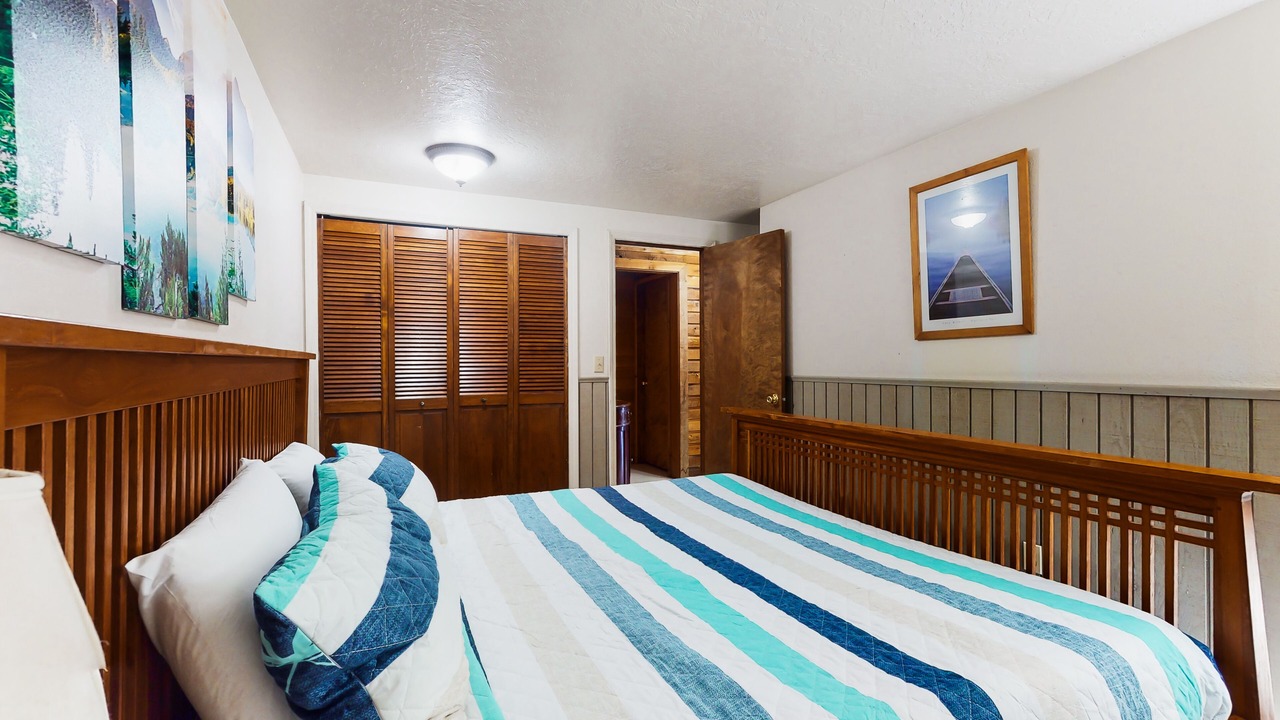 Photo of Bedroom in Anderson Island