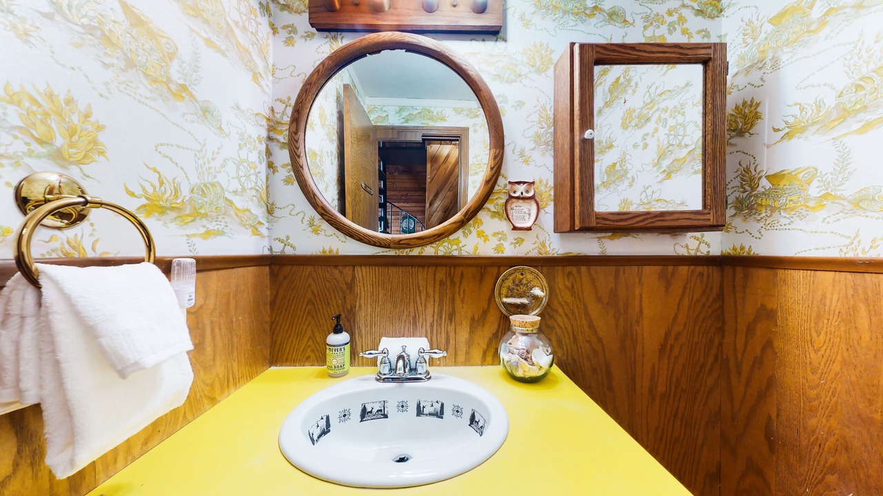 Photo of Bathroom in Anderson Island