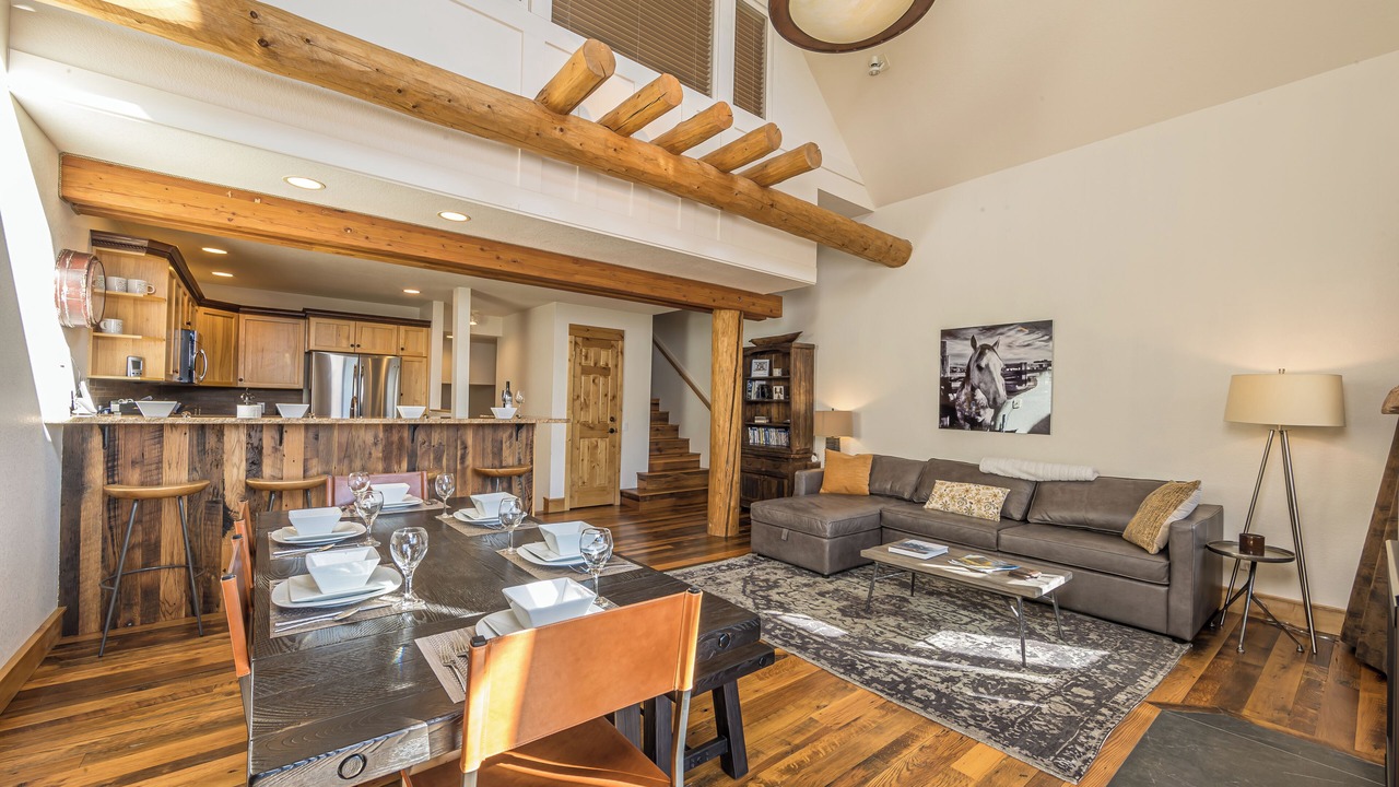 Photo of Livingroom in Saddle Ridge