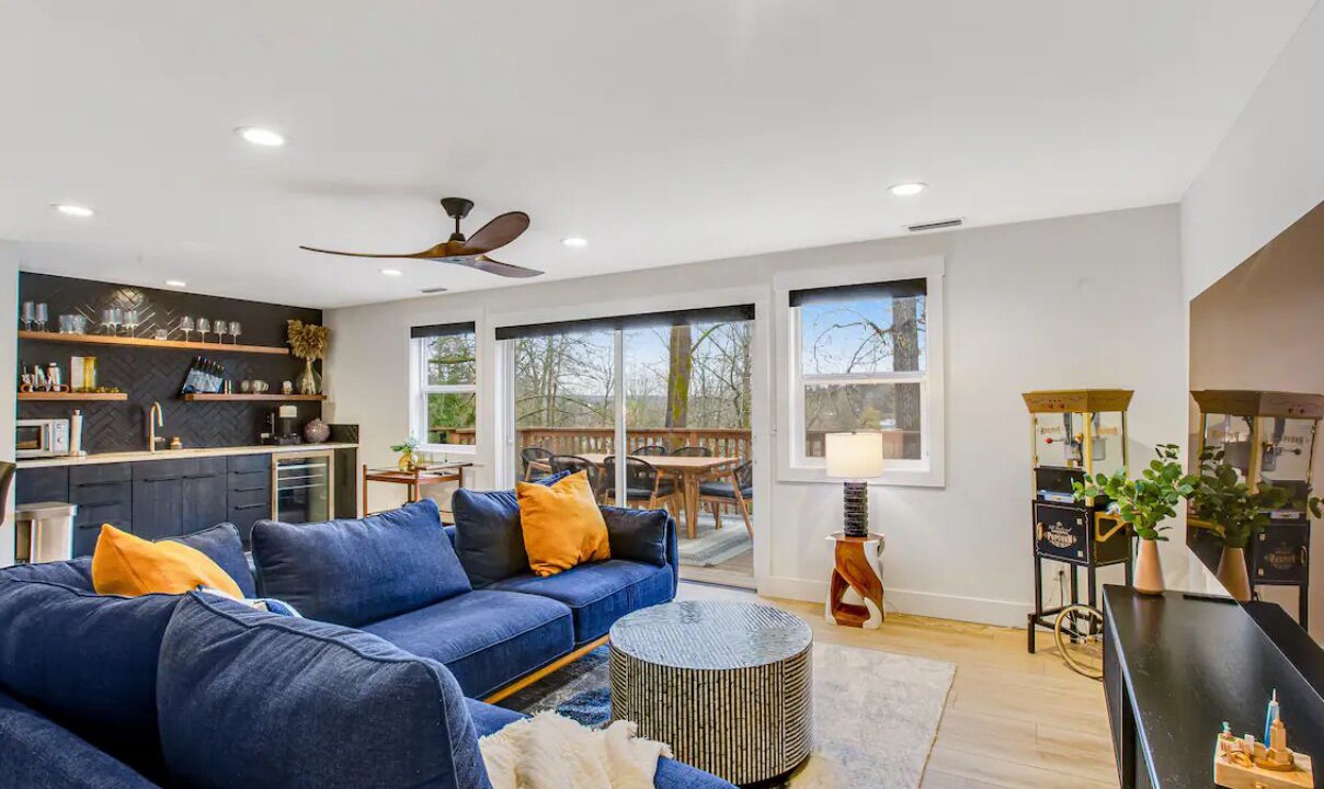 Photo of Livingroom in Milton