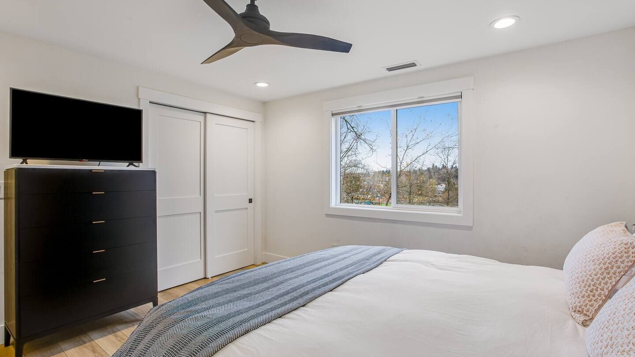 Photo of Bedroom in Milton