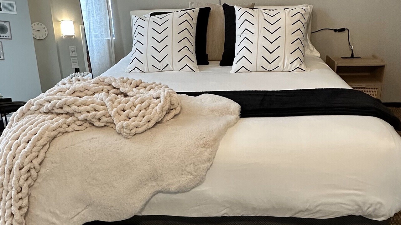 Photo of Bedroom in Downtown Des Moines