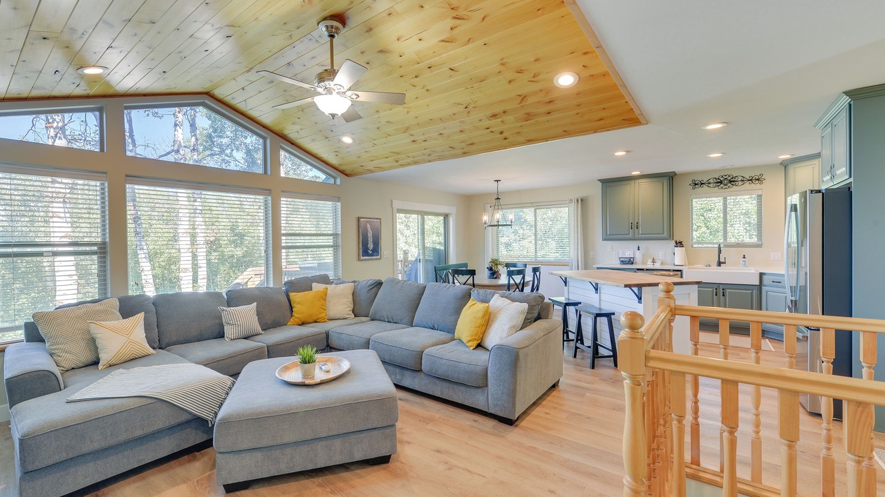 Photo of Livingroom in Star Valley Ranch
