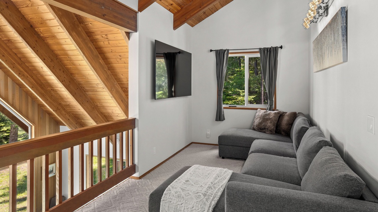Photo of Livingroom in Cle Elum