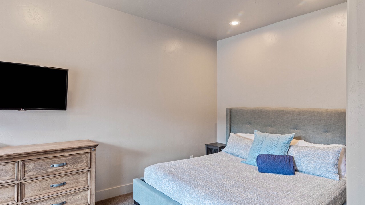 Photo of Bedroom in Garden City