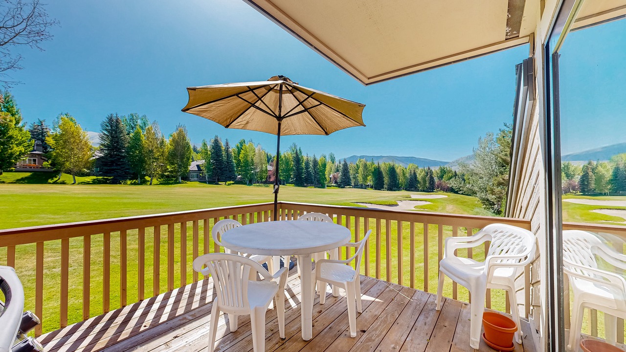 Photo of Outdoor in Elkhorn Village