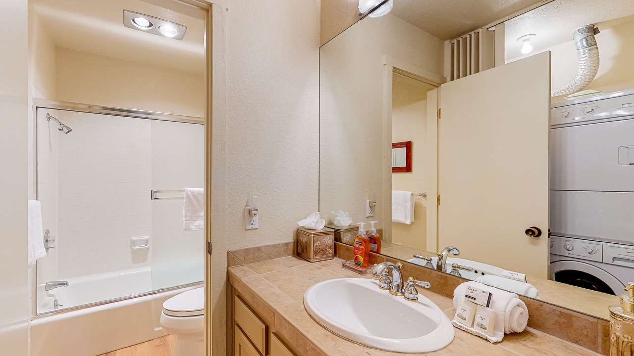 Photo of Bathroom in Elkhorn Village