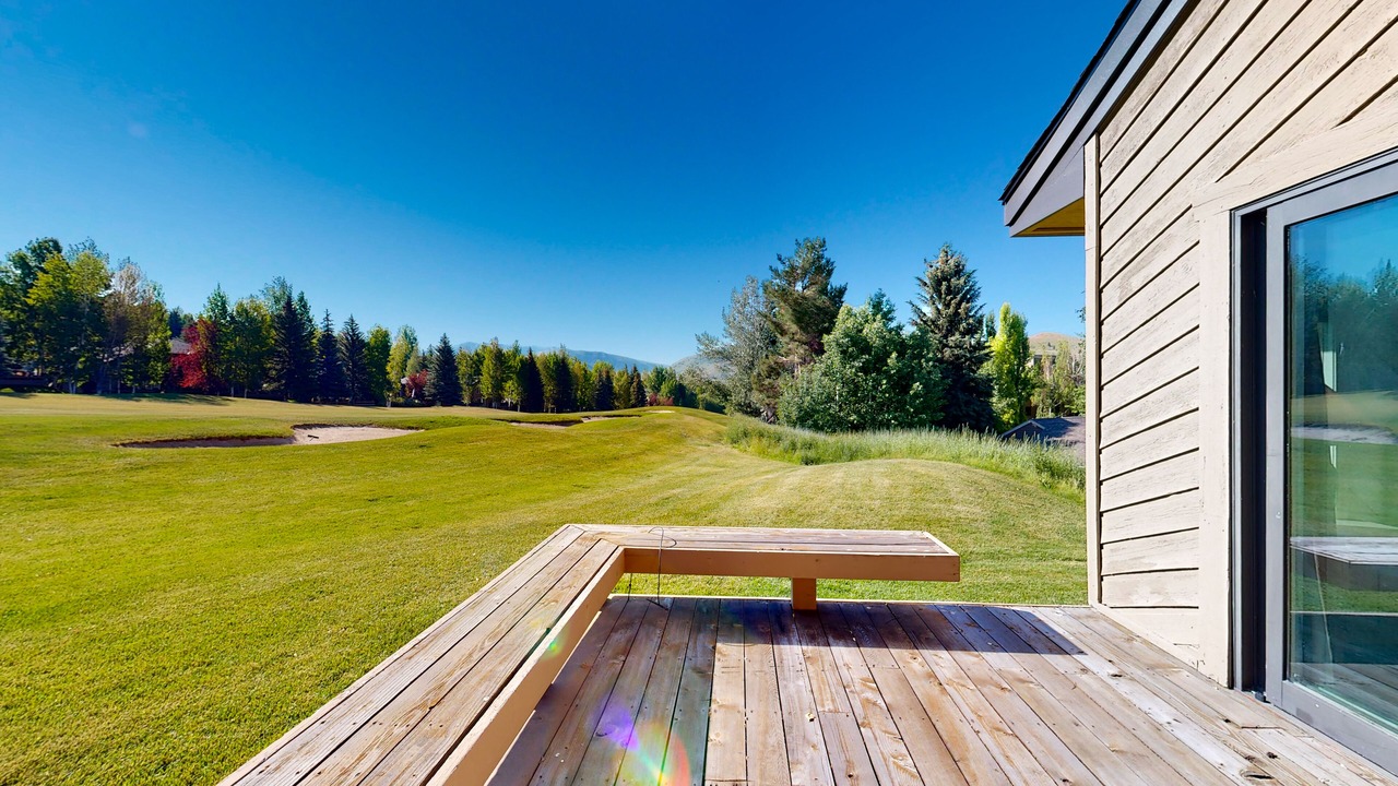 Photo of Patio Balcony in Elkhorn Village