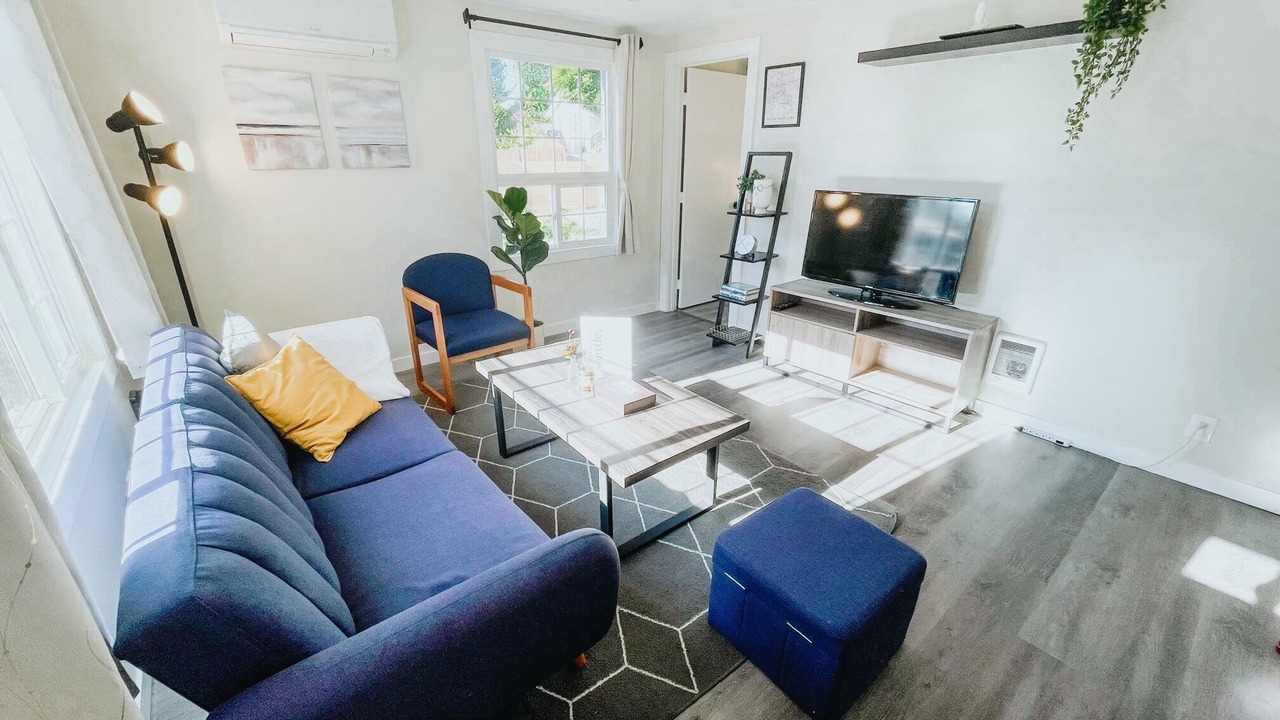 Photo of Livingroom in Bryn Mawr-Skyway