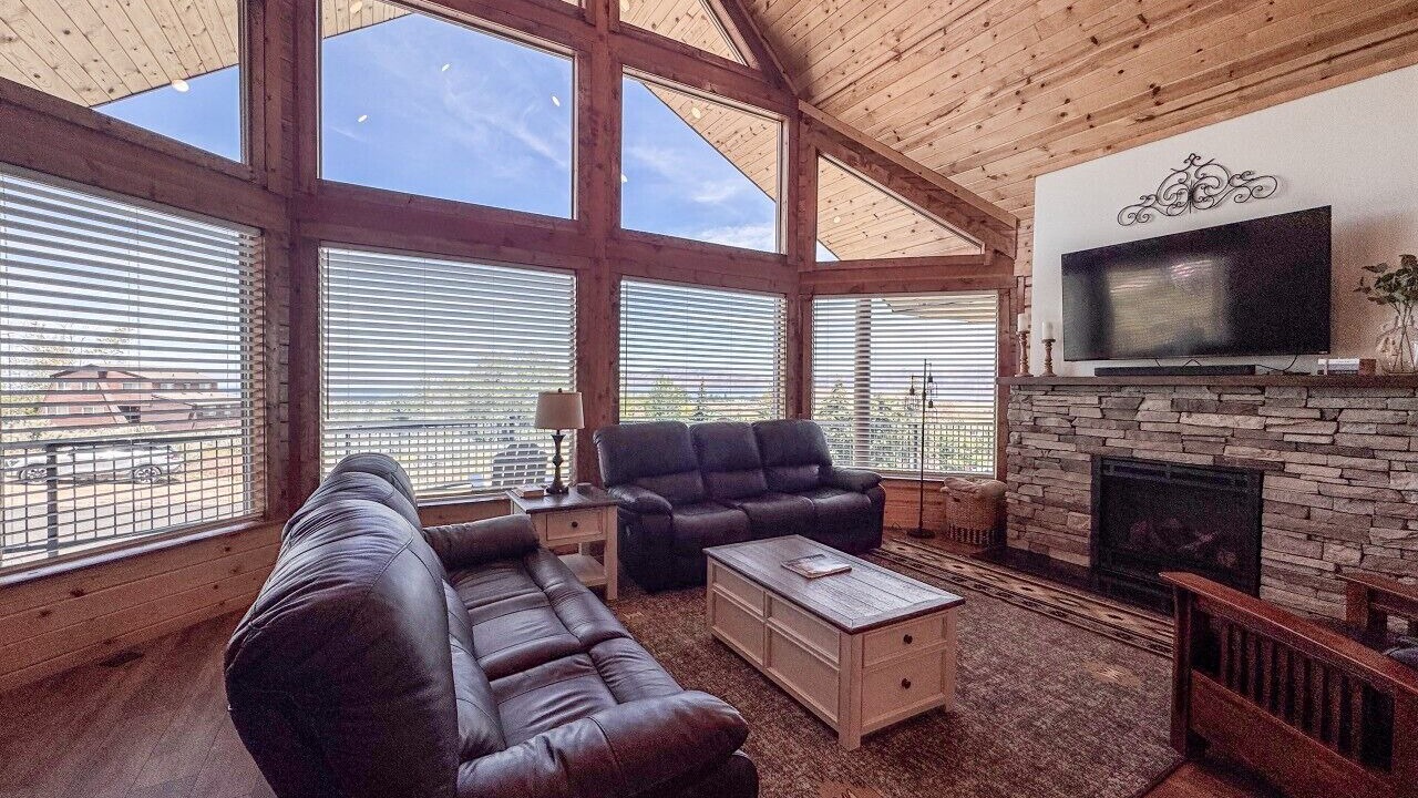 Photo of Livingroom in Sweetwater
