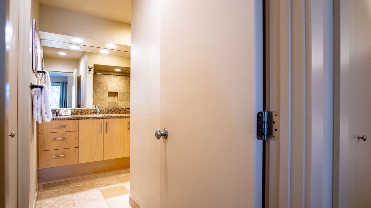 Photo of Bathroom in Elkhorn Village