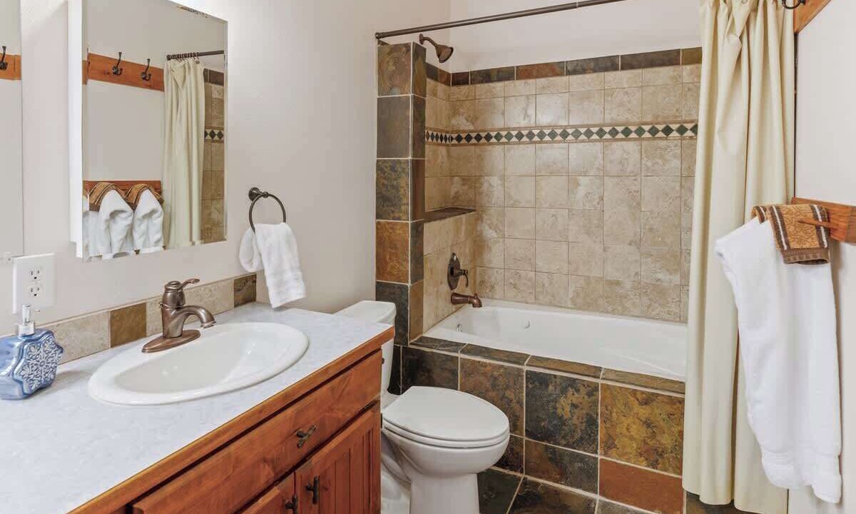 Photo of Bathroom in Sandpoint