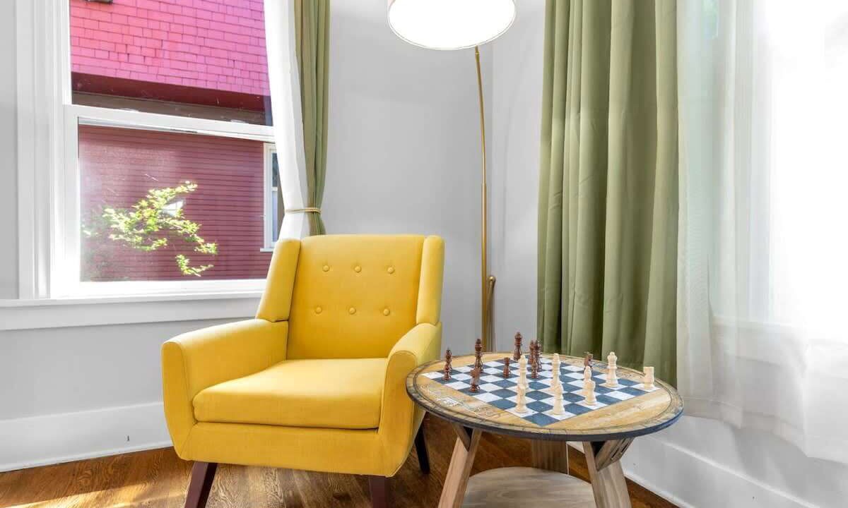 Photo of Bedroom in University District