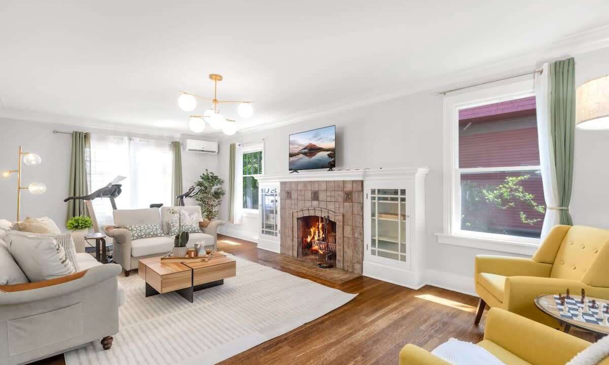Photo of Bedroom in University District