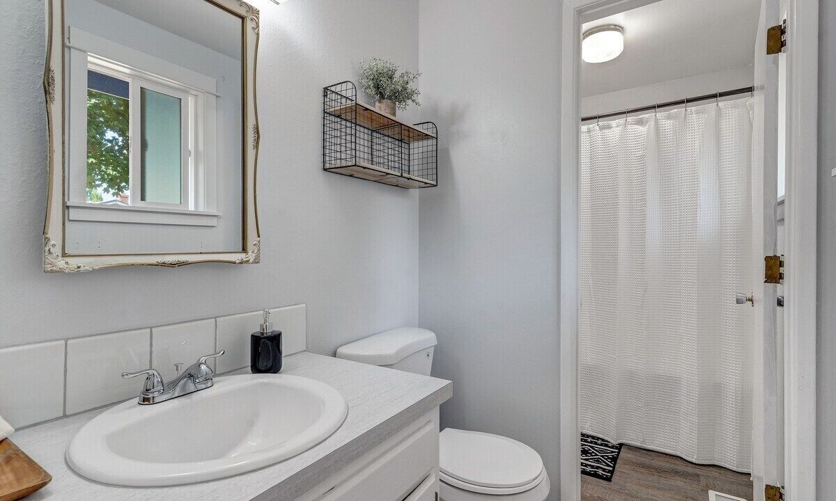 Photo of Bathroom in Albany