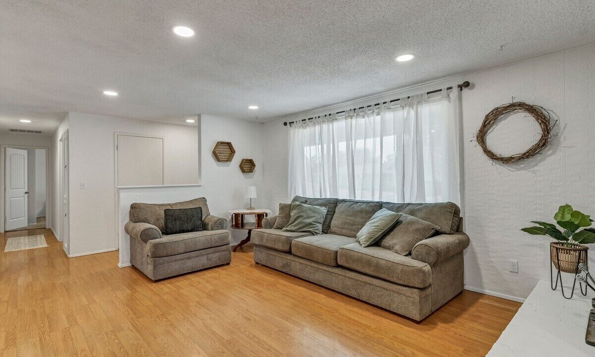 Photo of Livingroom in Albany
