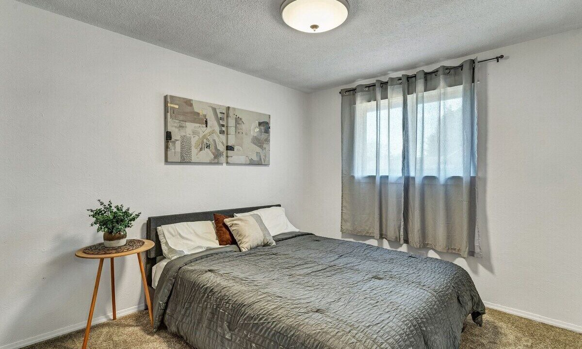Photo of Bedroom in Albany