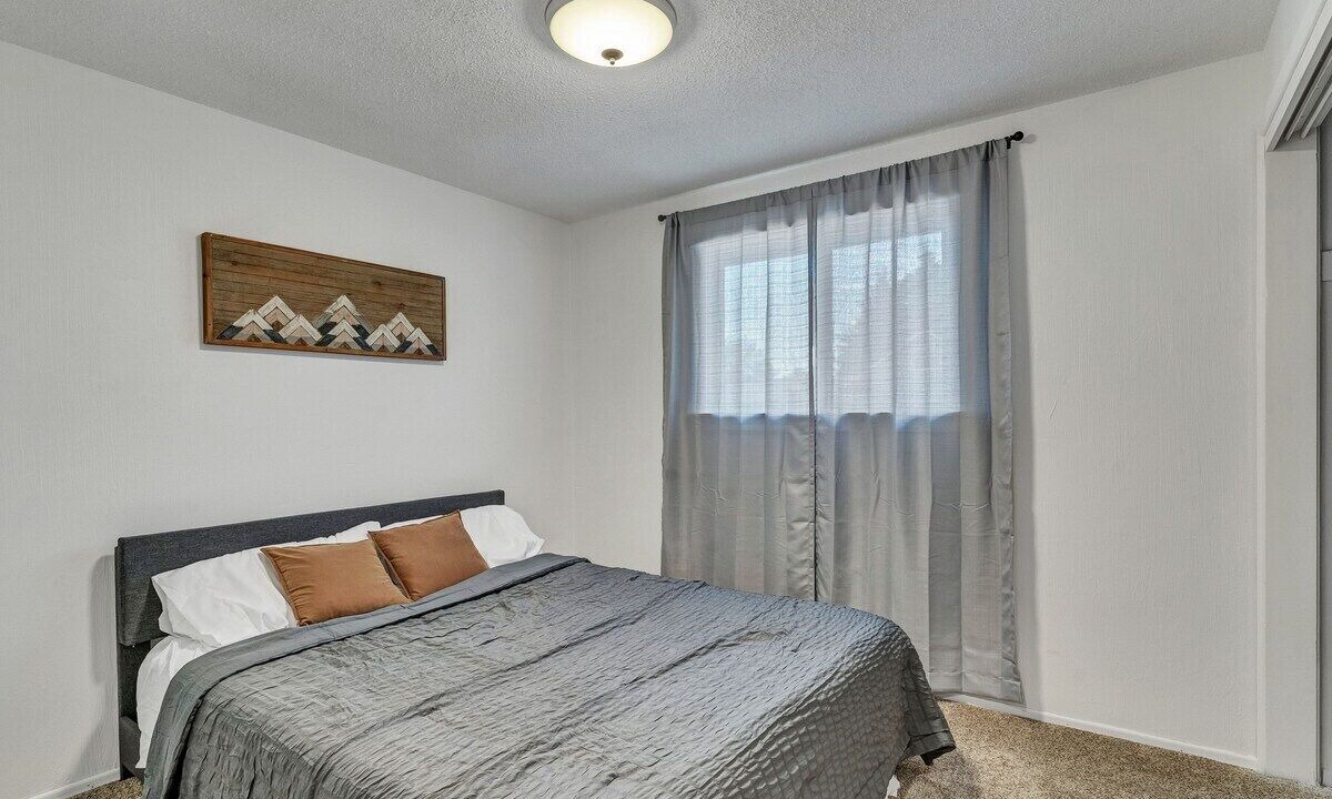Photo of Bedroom in Albany