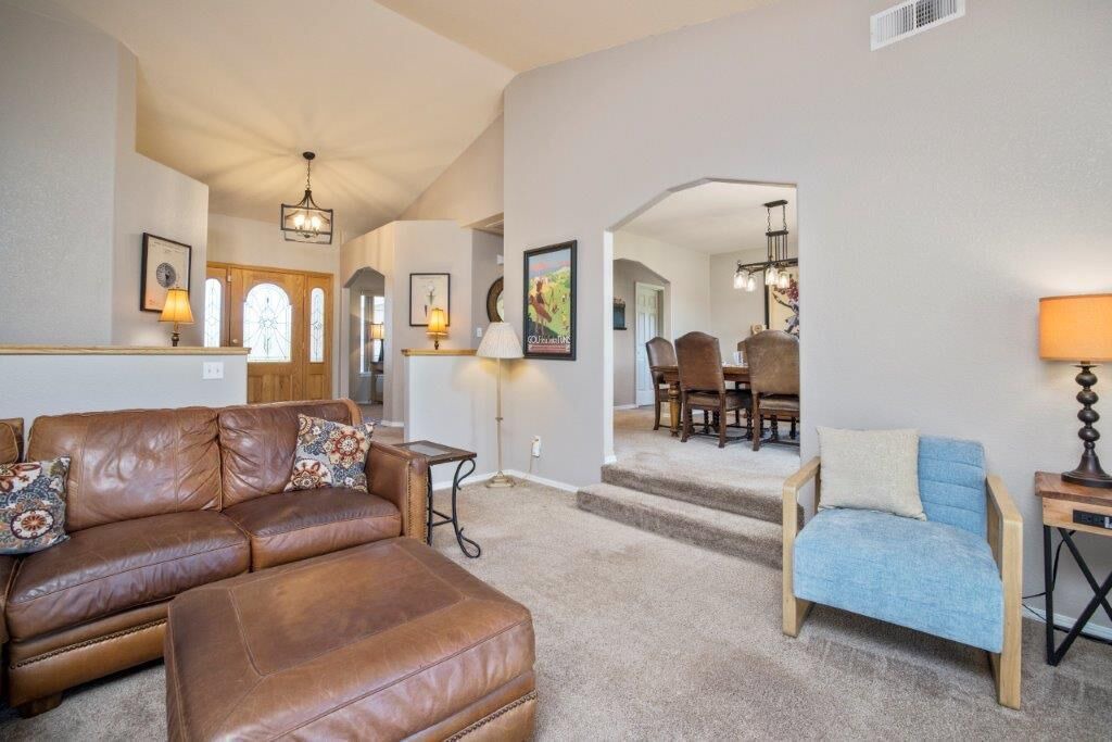 Photo of Livingroom in Altamont