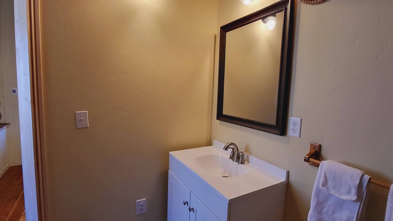 Photo of Bathroom in Irwin