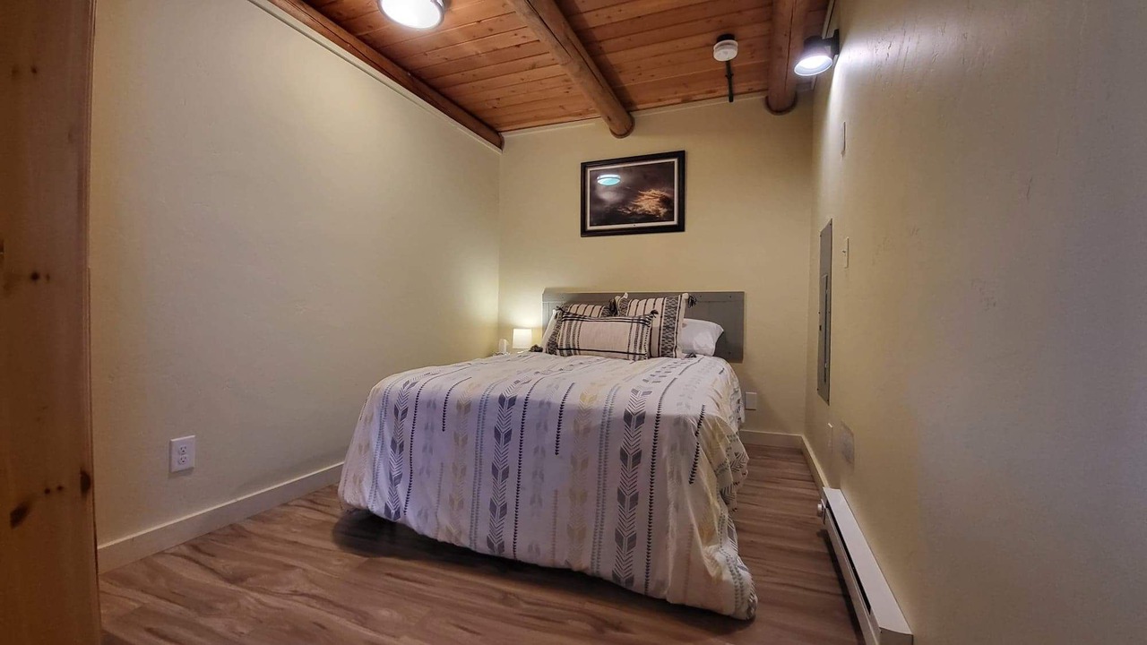 Photo of Bedroom in Irwin