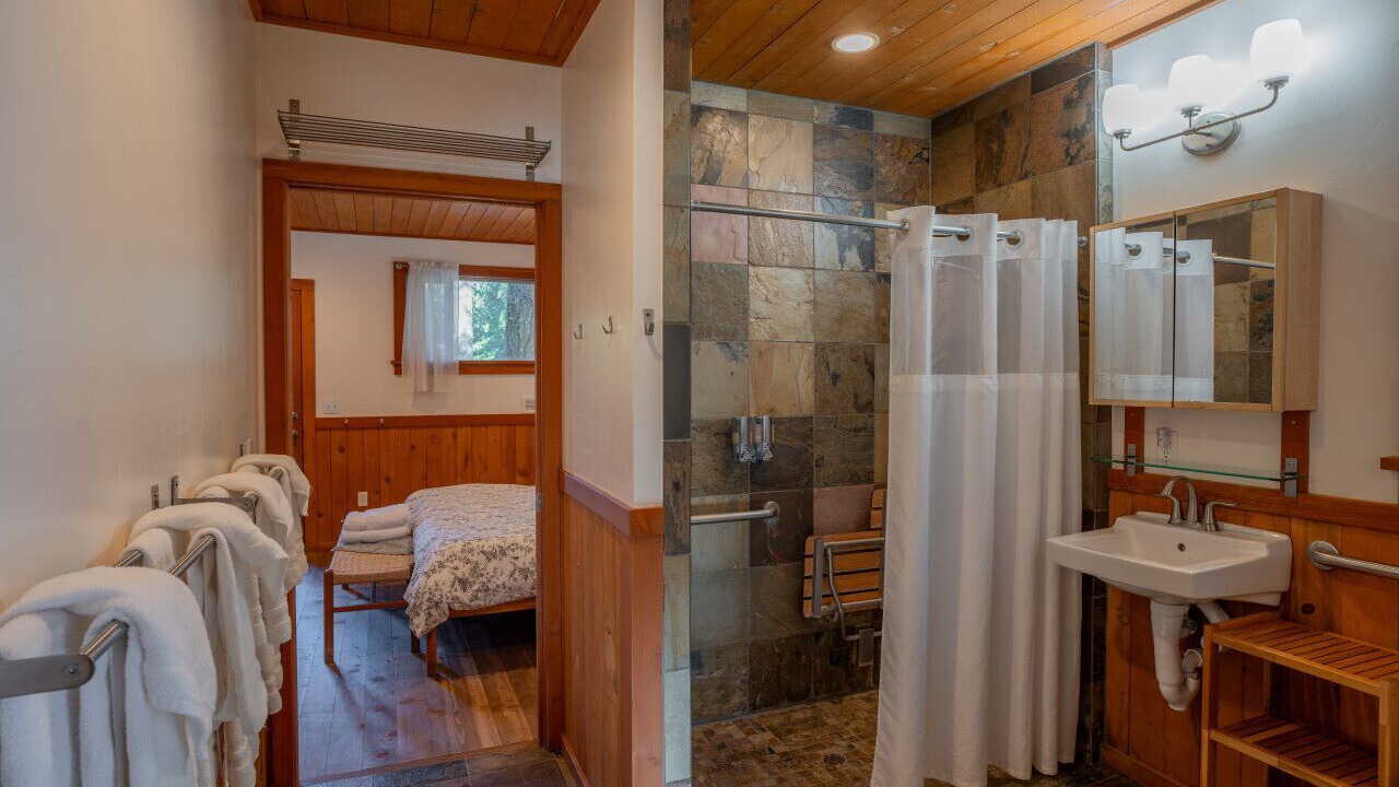 Photo of Bathroom in Ashland