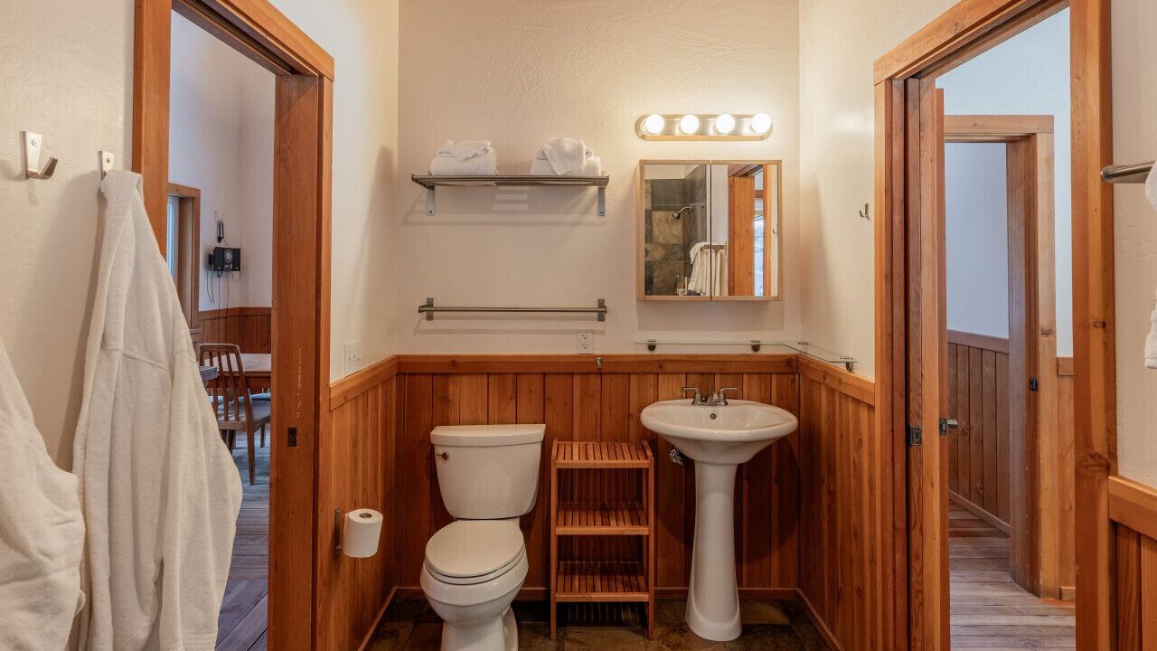 Photo of Bathroom in Ashland
