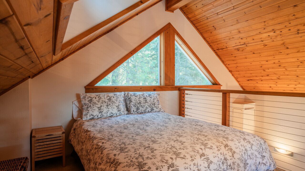 Photo of Bedroom in Ashland
