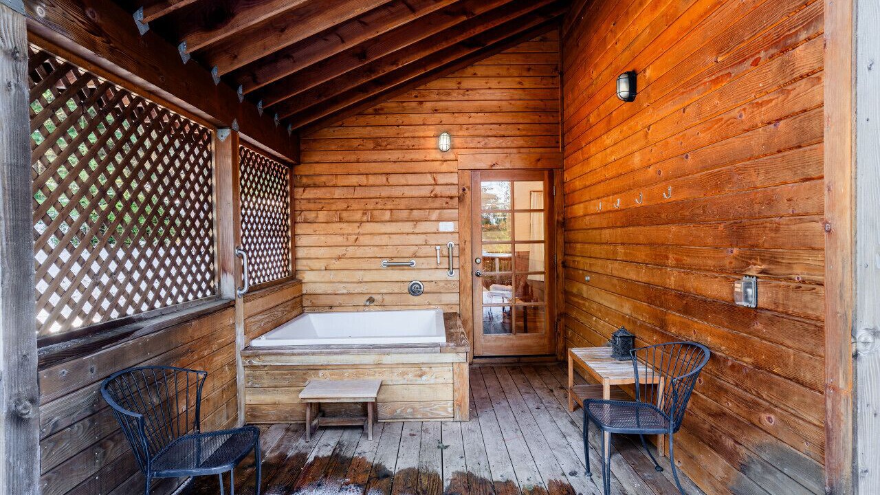Photo of Outdoor in Ashland