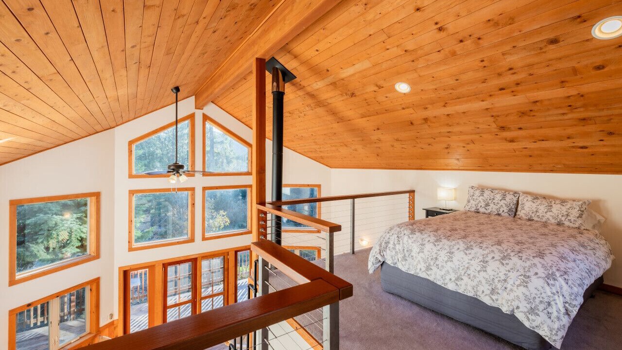 Photo of Bedroom in Ashland
