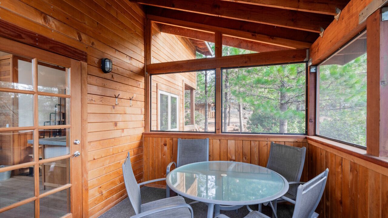 Photo of Outdoor in Ashland