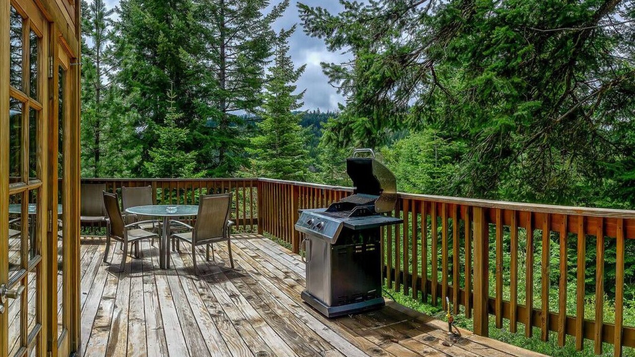 Photo of Outdoor in Ashland